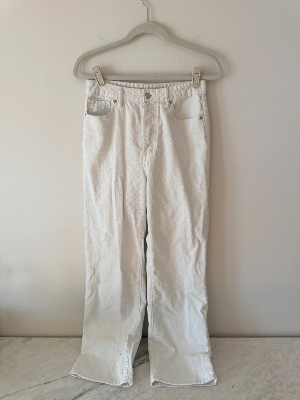 S.O.N.G. Boyfriend Fit Jeans. Straight Leg. Button up fly. Size 7.
